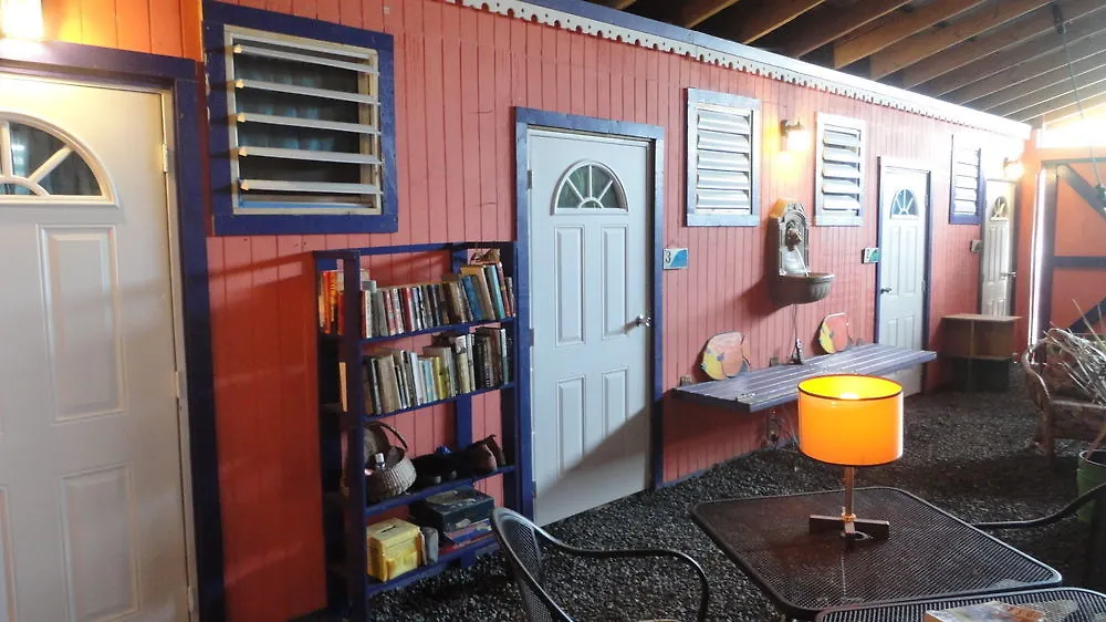 Waterside Inn Vieques Hostal