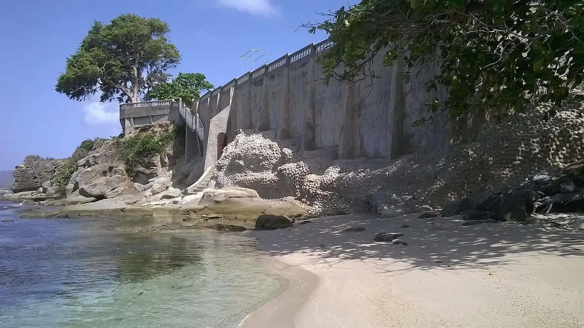 Waterside Inn Vieques